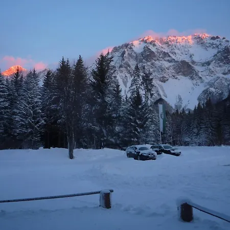 Kraftplatz Am Dachstein - Herold - Für Ruhesuchende Und Sportlich Aktive Frühstückspension 3*