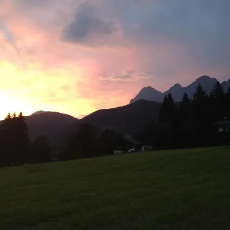 Kraftplatz Am Dachstein - Herold - Für Ruhesuchende Und Sportlich Aktive