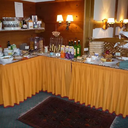 Kraftplatz Am Dachstein - Herold - Für Ruhesuchende Und Sportlich Aktive Frühstückspension 3*