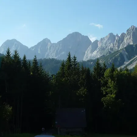 Kraftplatz Am Dachstein - Herold - Für Ruhesuchende Und Sportlich Aktive