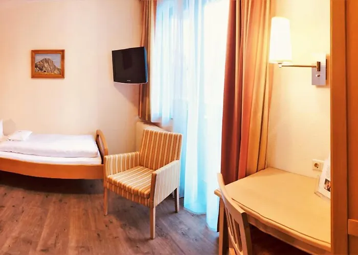 Kraftplatz Am Dachstein - Herold - Fuer Ruhesuchende Und Sportlich Aktive